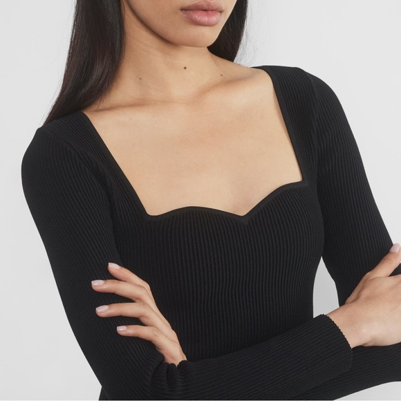 Aritzia Babaton Sculpt Knit top - Picture 3 of 5